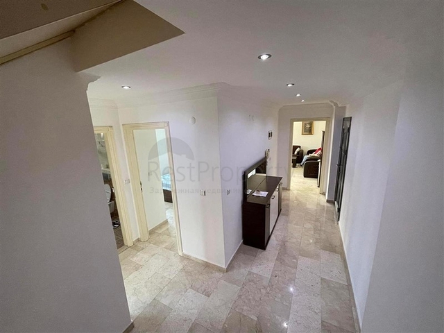 Апартаменты в Махмутларе 4+1 в 300 м от моря