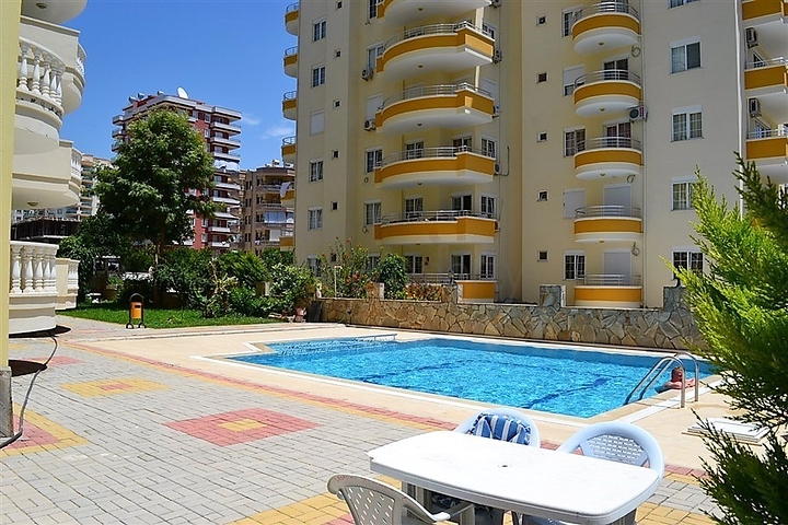 Апартаменты в Махмутларе 4+1 в 300 м от моря