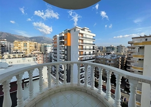 Апартаменты в Махмутларе 4+1 в 300 м от моря