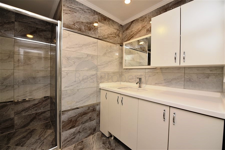 Трехкомнатный пентхаус в районе Махмутлар 