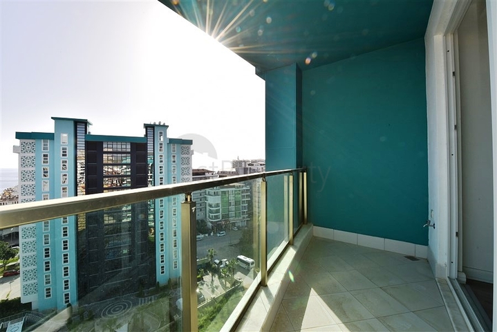 Трехкомнатный пентхаус в районе Махмутлар 