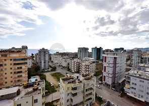 Пентхаус 3+1 с видом на море в районе Махмутлар