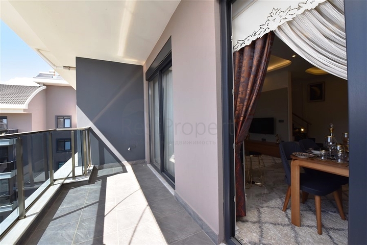 Пентхаус в районе Оба