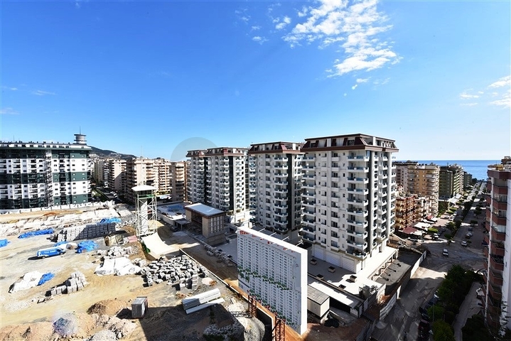 Трехкомнатный пентхаус в новостройке