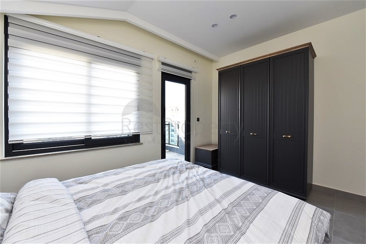 Трехкомнатный пентхаус в новостройке