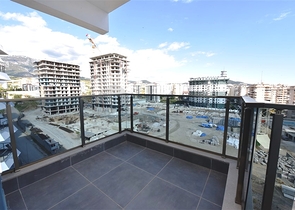 Трехкомнатный пентхаус в новостройке