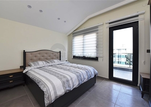 Трехкомнатный пентхаус в новостройке