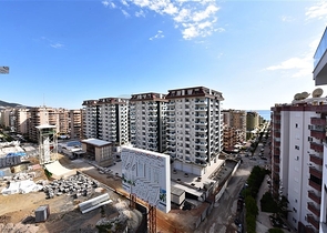 Трехкомнатный пентхаус в новостройке