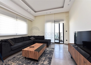 Трехкомнатный пентхаус в новостройке