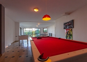 Садовый дуплекс 3+1 с видом на море в районе Каргыджак