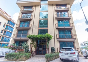 Садовый дуплекс 3+1 с видом на море в районе Каргыджак