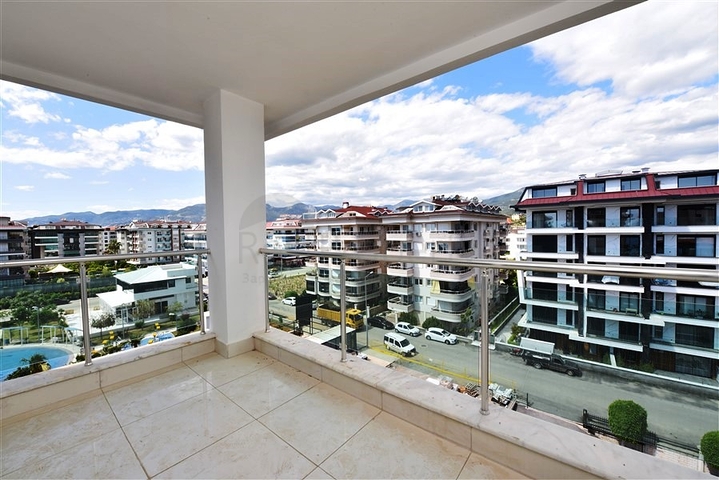 Продается пентхаус 4+1 в районе Кестель