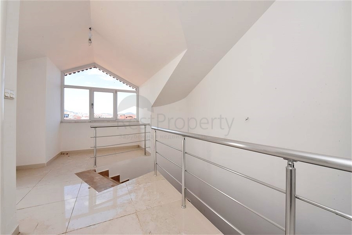 Продается пентхаус 4+1 в районе Кестель