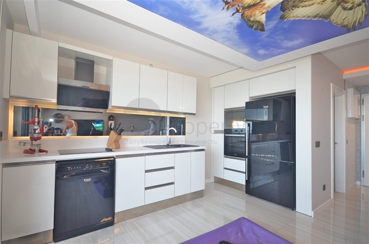 Меблированный пентхаус 2+1 с видом на Средиземное море