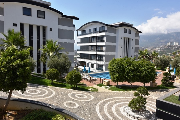 Меблированный пентхаус 2+1 с видом на Средиземное море