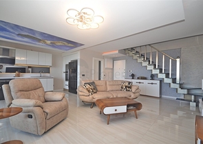 Меблированный пентхаус 2+1 с видом на Средиземное море