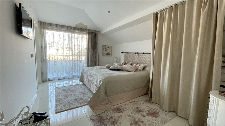 Меблированная квартира 4+1 в Кестеле 