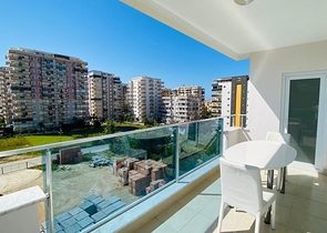 Трехкомнатная меблированная квартира с отдельной кухней в Махмутларе