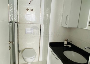 Трехкомнатная меблированная квартира с отдельной кухней в Махмутларе