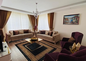 Трехкомнатная меблированная квартира с отдельной кухней в Махмутларе