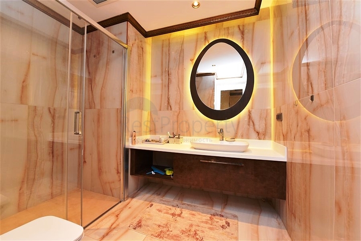 Двухкомнатная квартира в комплексе на первой линии в районе Кестель