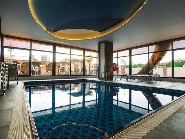 Двухкомнатная квартира в комплексе на первой линии в районе Кестель