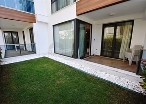 Двухкомнатная квартира в комплексе на первой линии в районе Кестель