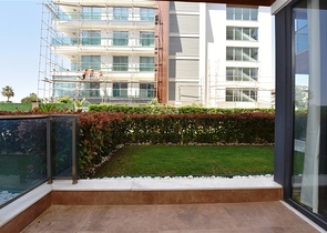 Двухкомнатная квартира в комплексе на первой линии в районе Кестель