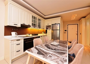 Двухкомнатная квартира в комплексе на первой линии в районе Кестель