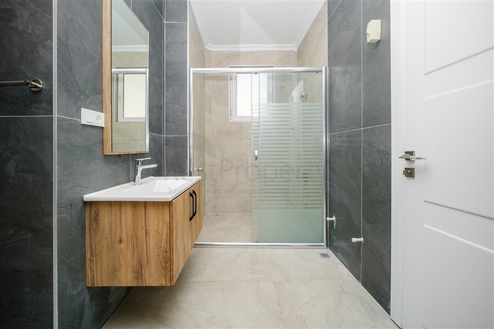 Меблированная вилла в 300 м от моря в районе Конаклы