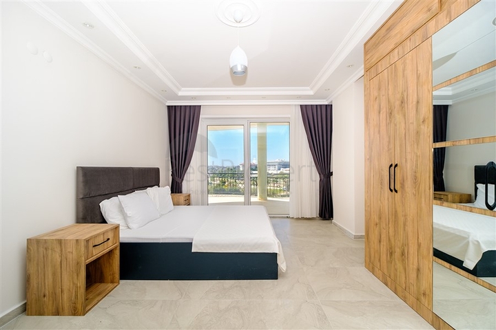 Меблированная вилла в 300 м от моря в районе Конаклы