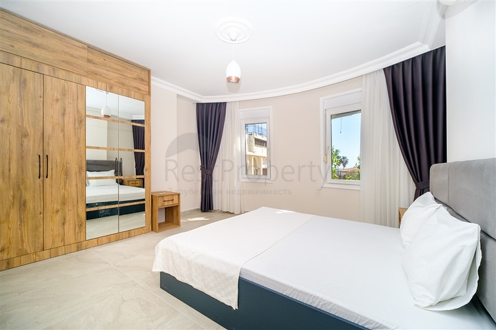 Меблированная вилла в 300 м от моря в районе Конаклы