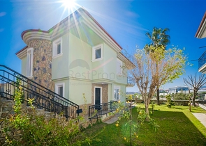 Меблированная вилла в 300 м от моря в районе Конаклы