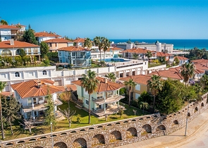 Меблированная вилла в 300 м от моря в районе Конаклы