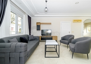 Меблированная вилла в 300 м от моря в районе Конаклы