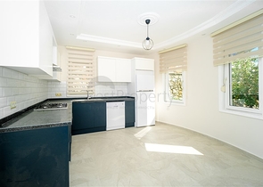 Меблированная вилла в 300 м от моря в районе Конаклы