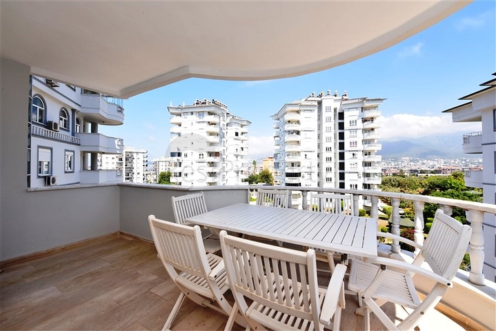 Меблированная трехкомнатная квартира в Тосмуре 