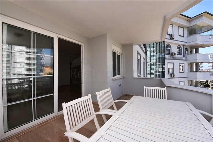 Меблированная трехкомнатная квартира в Тосмуре 