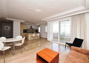 Меблированная трехкомнатная квартира в Тосмуре 