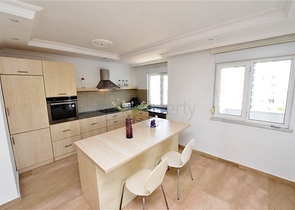 Меблированная трехкомнатная квартира в Тосмуре 