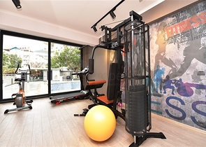 Светлая меблированная квартира 1+1 в центре Алании рядом с морем