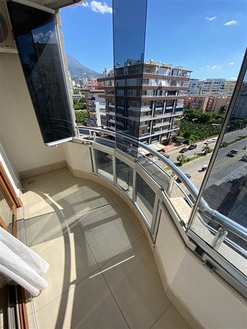 Просторная квартира 3+1 в районе Махмутлар 