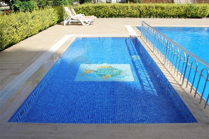 Просторная квартира 3+1 в районе Махмутлар 