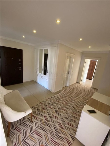 Просторная квартира 3+1 в районе Махмутлар 