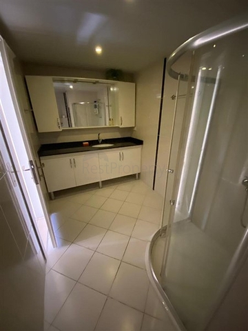 Просторная квартира 3+1 в районе Махмутлар 