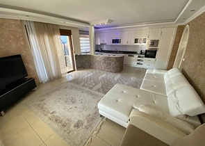 Просторная квартира 3+1 в районе Махмутлар 