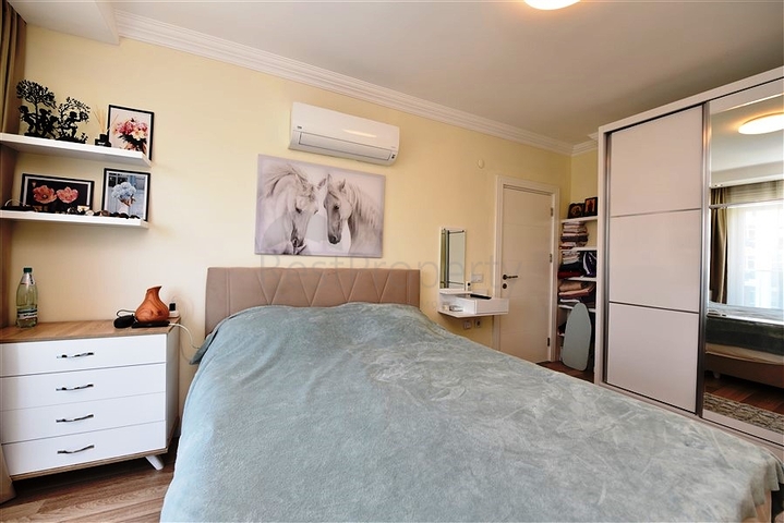 Двухкомнатная квартира с отдельной кухней в комплексе отельной инфраструктуры