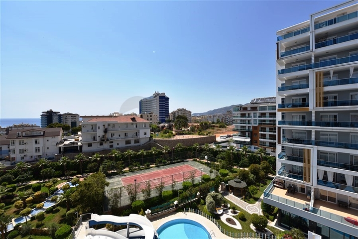 Двухкомнатная квартира с отдельной кухней в комплексе отельной инфраструктуры