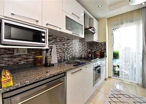 Двухкомнатная квартира с отдельной кухней в комплексе отельной инфраструктуры