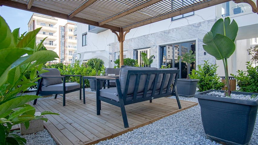 Красивый садовый дуплекс в Кестеле